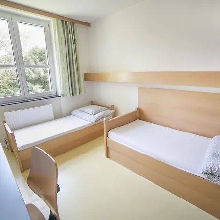 Muffin Hostel *